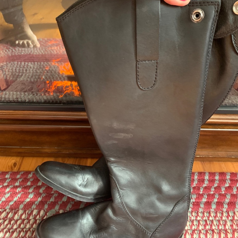 Leather riding boots